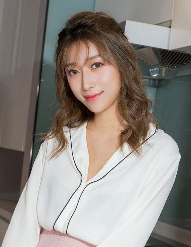 He Yue 高清写真套图