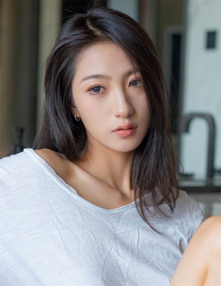 Yin Fei 高清写真套图