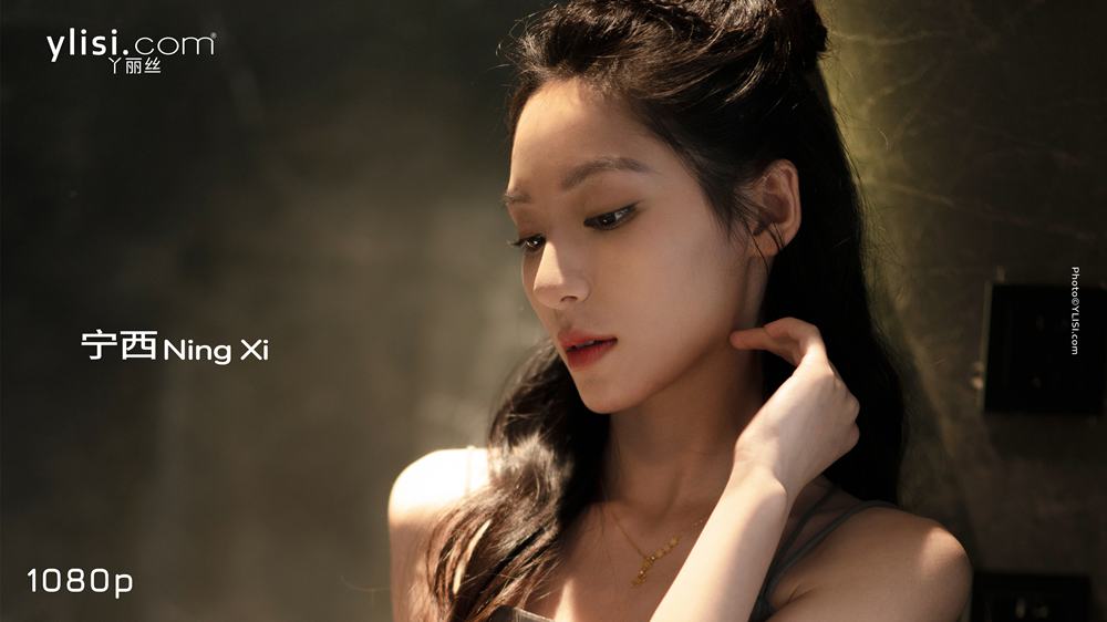 null Tender feet in the bathroom 高清写真套图